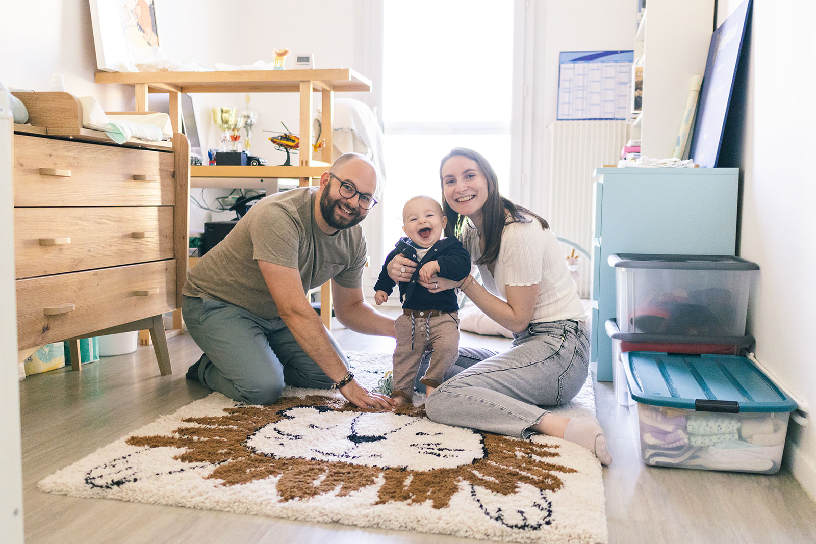 Une séance photo de bébé et de famille à domicile à Aix en Provence